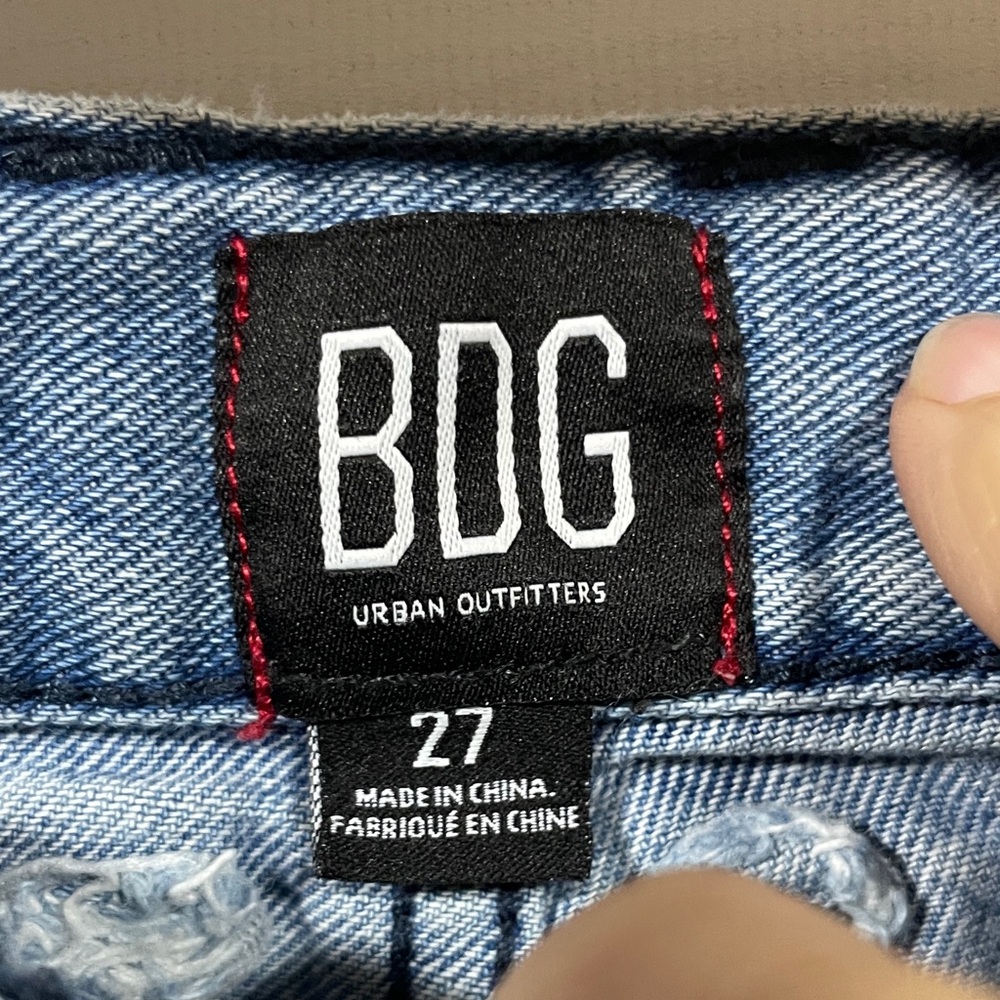 BDG women’s Light Blue Denim Jeans - Relaxed Tapered Fit - Picture 2 of 4